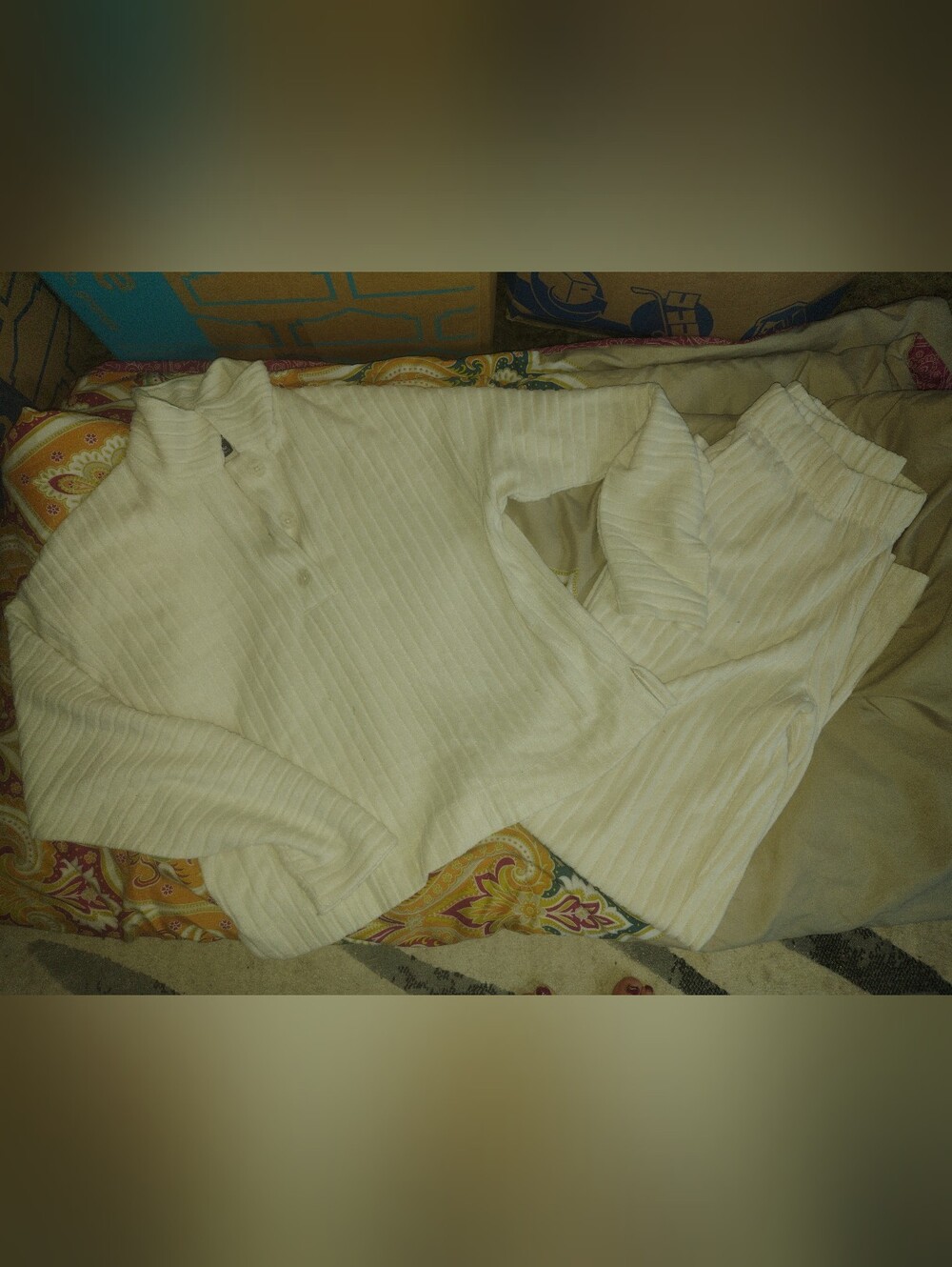 Womens Cream Ribbed Henley Sweater And Matching Bottoms Xs And Small
